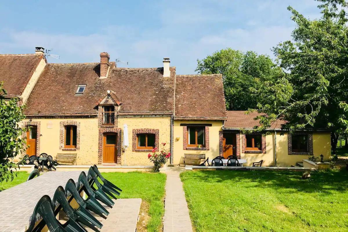 Les Gites De La Maison Lierue Thiron-Gardais Kültér fotó